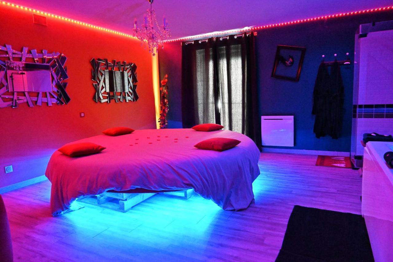 Nuit Insolite-Room Love Saint-Germain  Exteriör bild